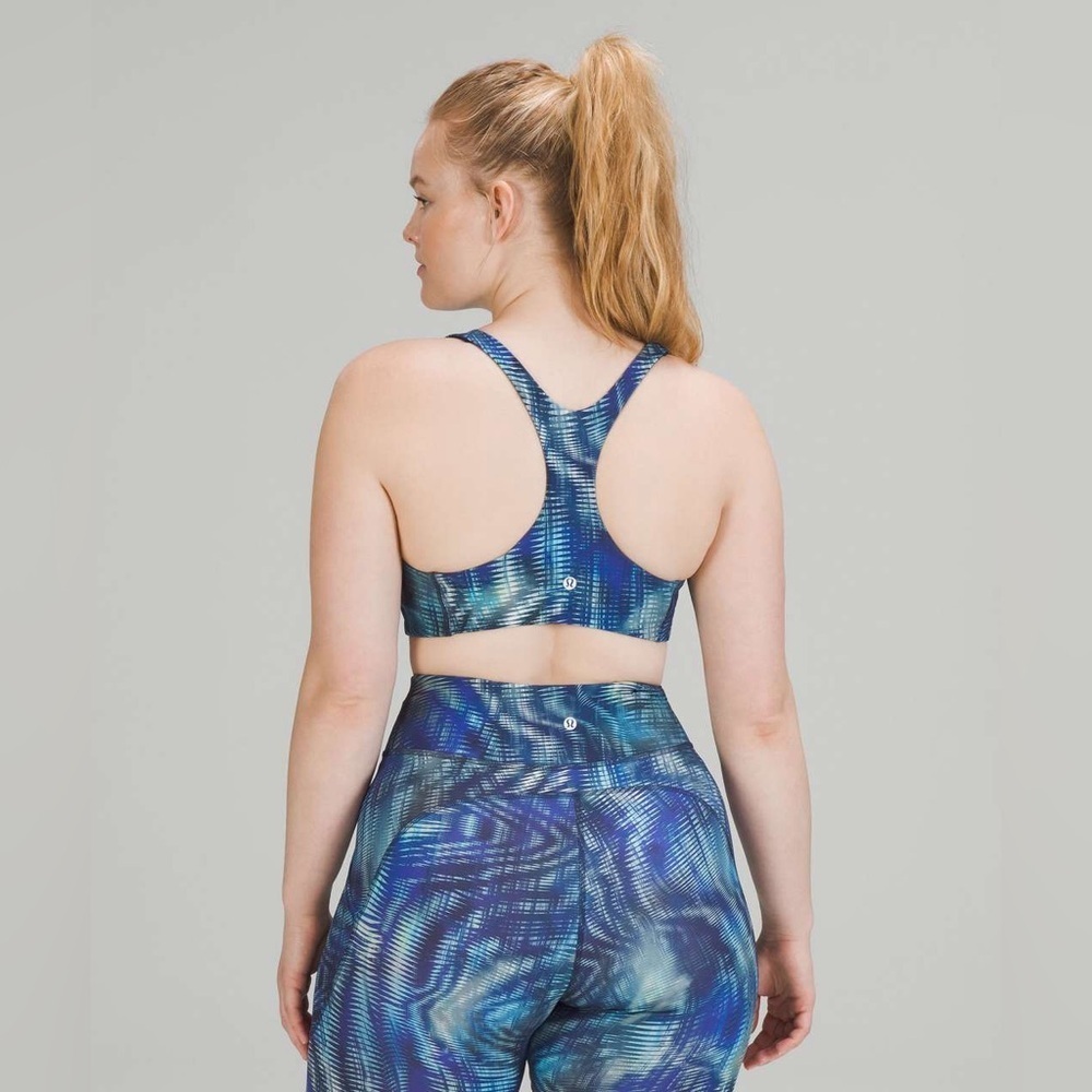 Lululemon Wunder Train Bra *Medium Support in Shapeshifter Flux Blue Multi Sz 6 - Picture 2 of 8